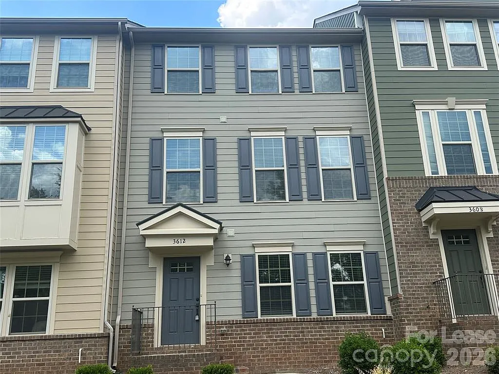 3 bed, 2.5 bath, 2344 sqft, $2,400 — Photo 1