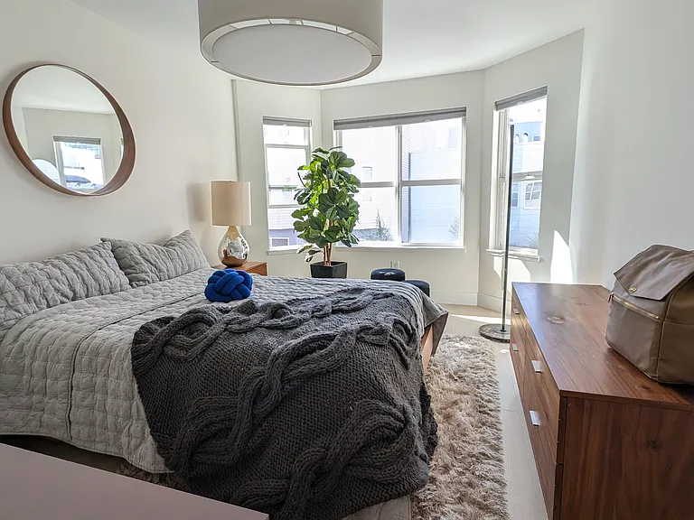 470 Clementina St #202 — Photo 12