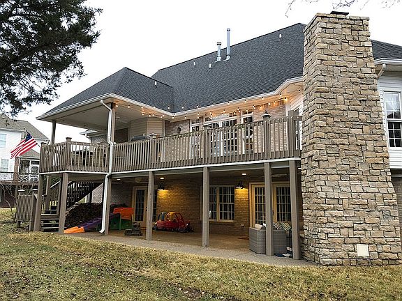  Outdoor living area. 