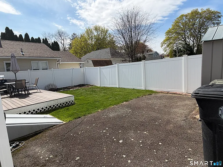 19 Willow St — Photo 18