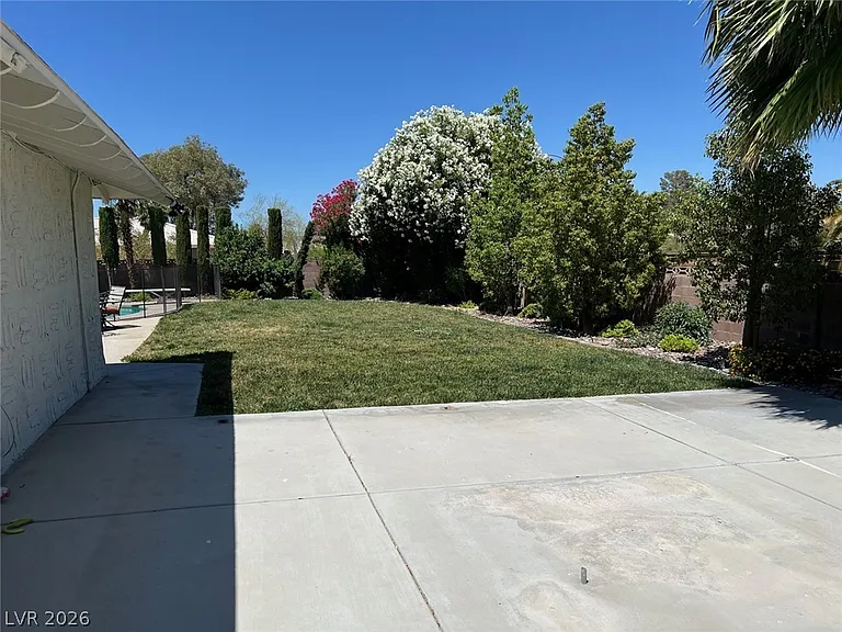 3310 W Mardon Ave — Photo 13