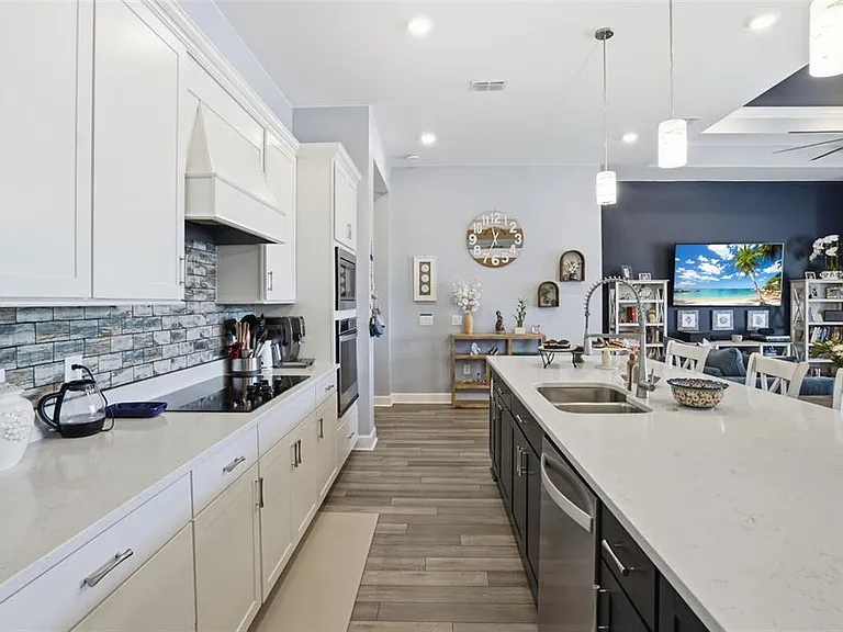 Pebble Ridge Dr — Photo 17