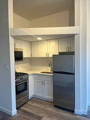 Rented by Corcoran | media 12