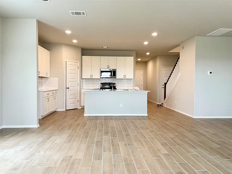 11624 Comano Dr — Photo 6
