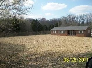 373 South Rd, Cottontown, TN 37048