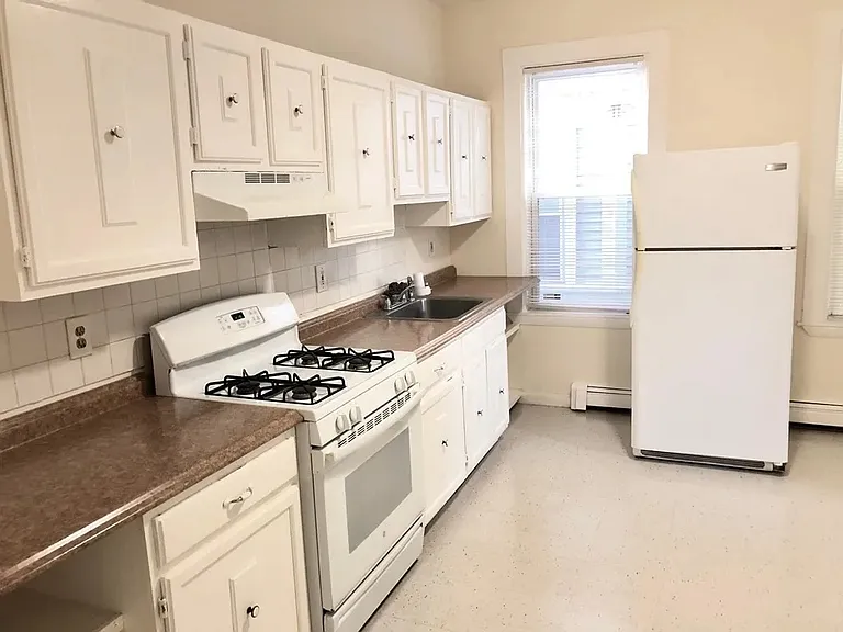 10 Buckley Ave #1A — Photo 14