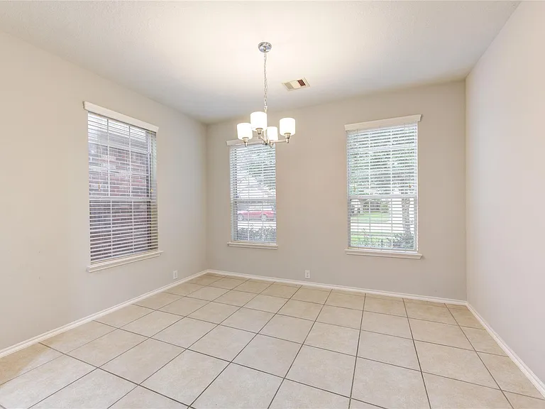 9503 Herons Grove Ln — Photo 10