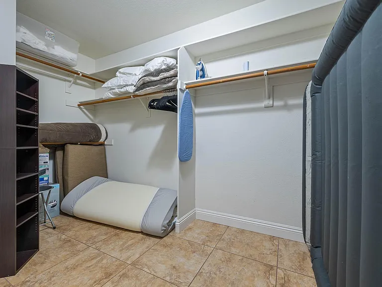 20552 Bergamo Way — Photo 37