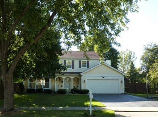 2245 Pontiac Cir, Naperville, IL 60565