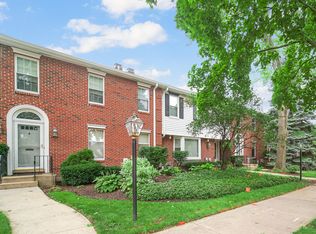 9054 Forestview Rd, Evanston, IL 60203