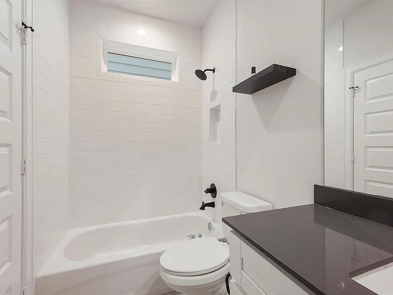4113 Austin St — Photo 12
