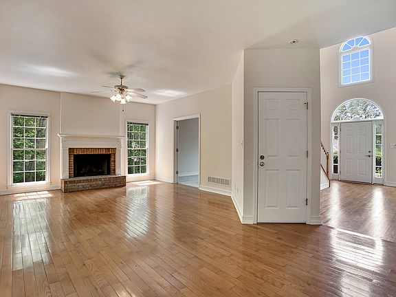 4th image of 506 Cypress Pointe