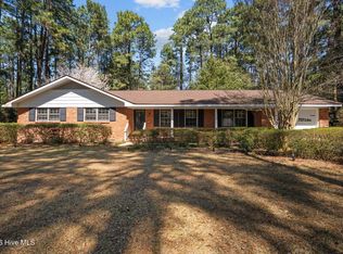 188 Thorne Rd, Pinehurst, NC 28374