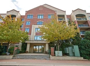 5 W Central Rd APT 212, Mount Prospect, IL 60056