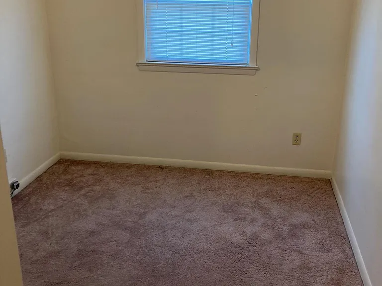 2095 Warrensville Center Rd #C7 — Photo 13