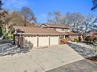 8400 122nd St, Pleasant Prairie, WI 53158