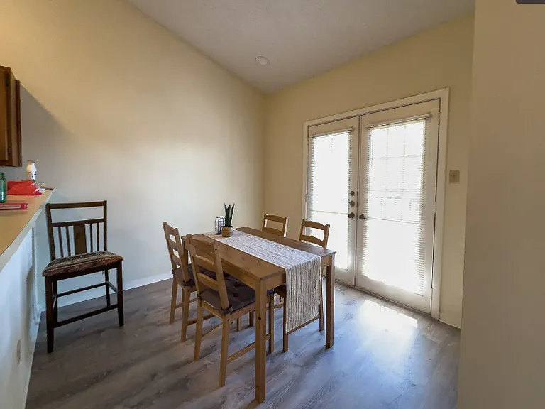 2216 San Gabriel St #108 — Photo 2