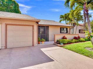 124 Mayfair Ln, Boynton Beach, FL 33426