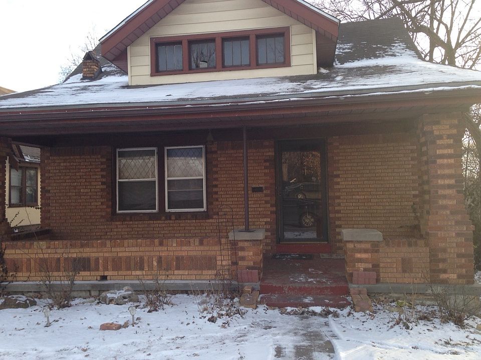 1st image of 1211 W 75th St