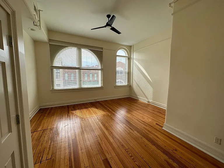160A E Main St — Photo 7