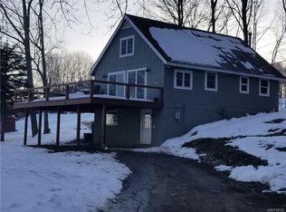 4470 Oak Hill Rd, Silver Springs, NY 14550