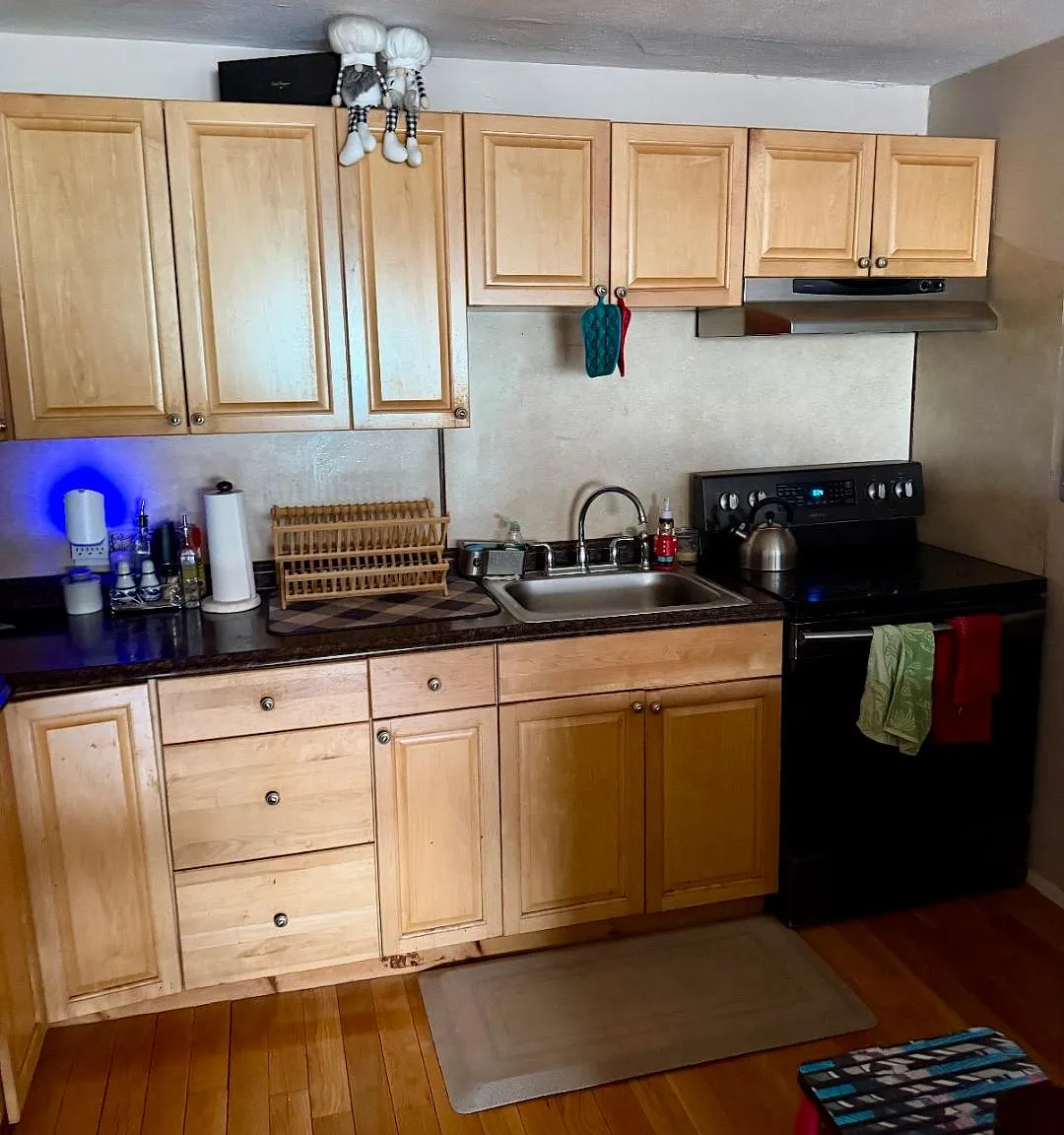 274 Washington Street — Photo 3