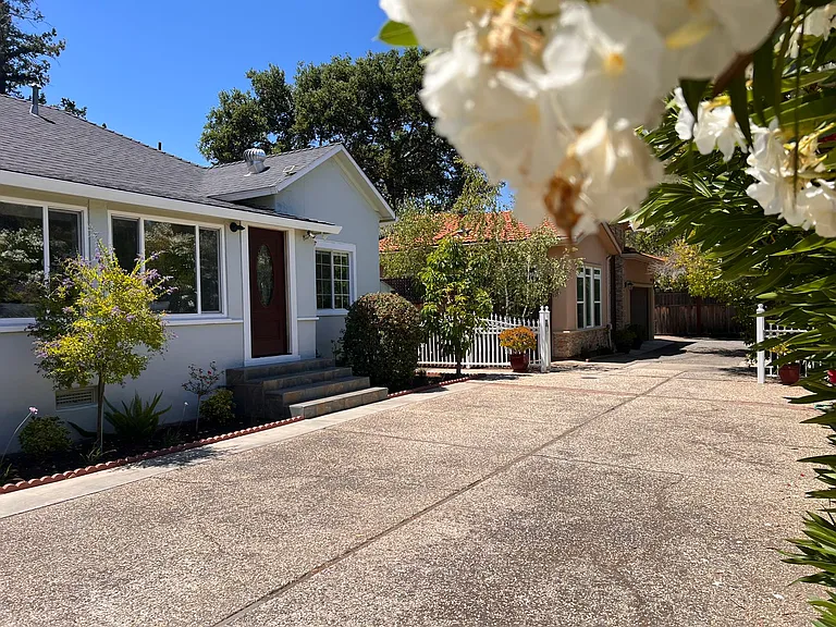 14165 Saratoga Sunnyvale Rd — Photo 33