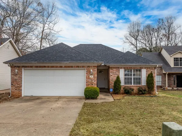 9 Green Oaks Cv, Maumelle, AR 72113