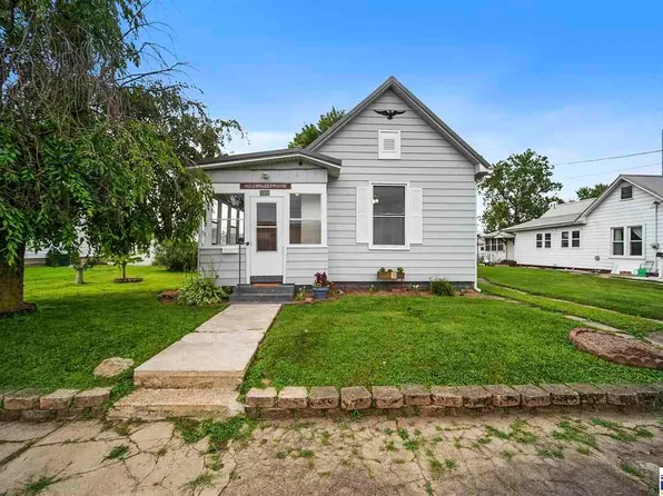 311 W Riggy Ave, West Terre Haute, IN 47885