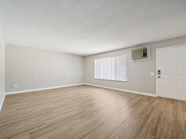 Dwell Apartment Homes — Photo 35