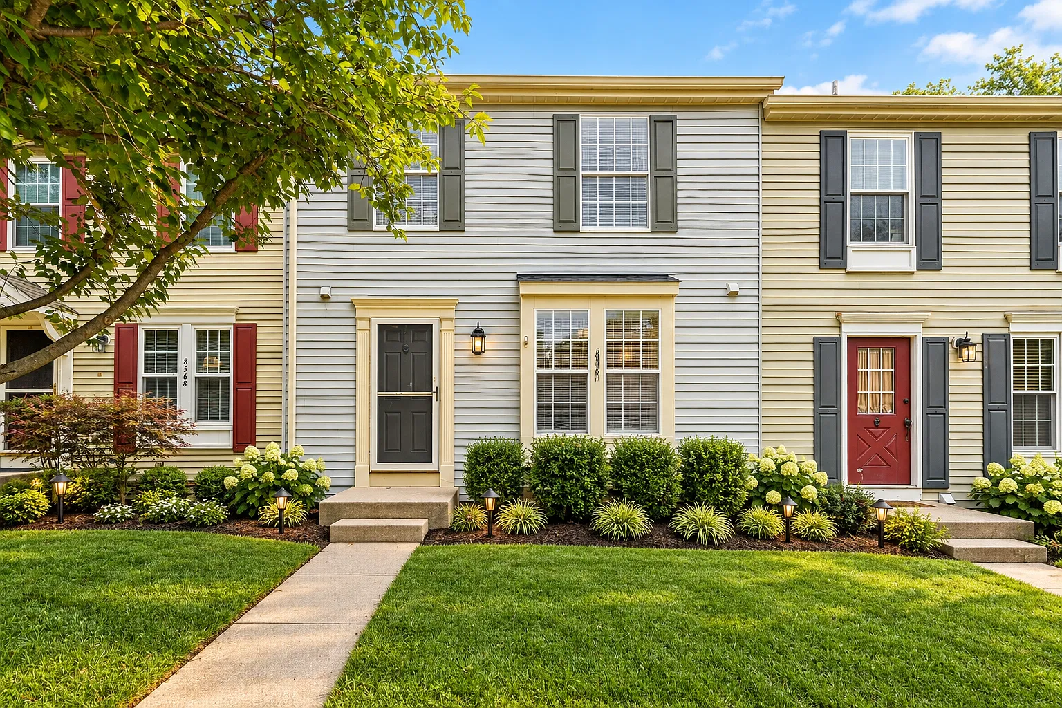 3 bed, 1120 sqft, $2,795 — Photo 1