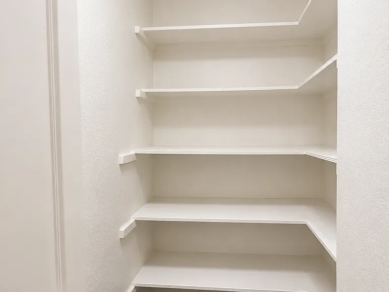 5001 Albany Dr — Photo 15