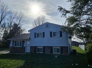 9606 Chapel Hill Rd, Louisville, KY 40229