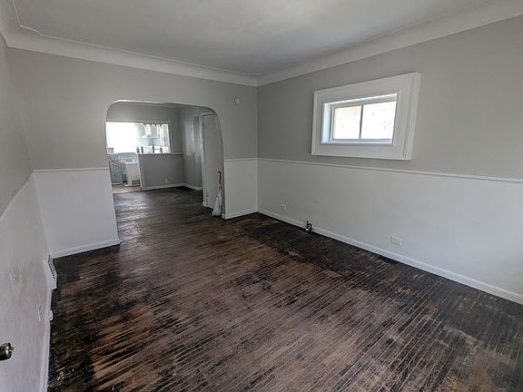 3rd image of 1949 Berkshire Pl