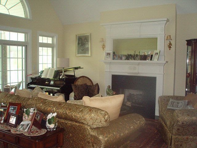 2nd image of 713 Fairway Lakes Rd