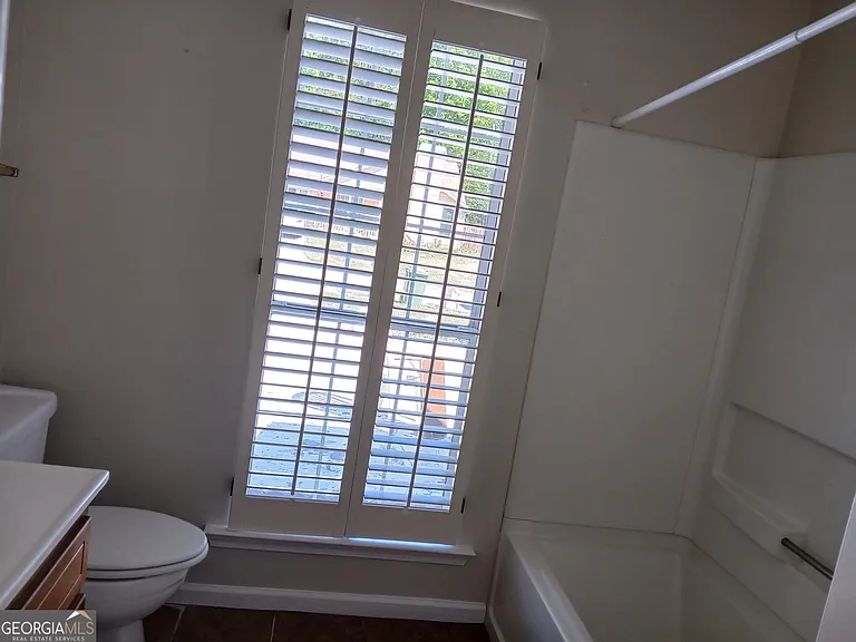 817 Ashton Pl — Photo 10