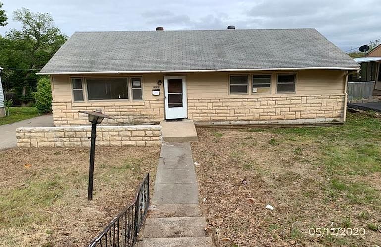 1st image of 2831 S 25th St