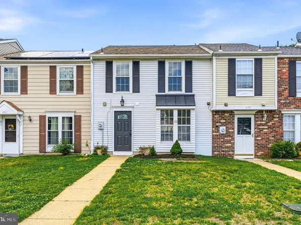173 Villa Knoll Ct, Sicklerville, NJ 08081