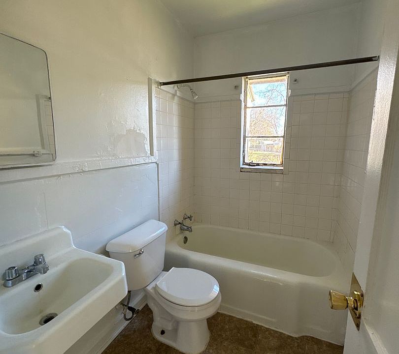 1st image of 4811-4845 Court O4813