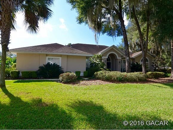 Excellent Curb Appeal