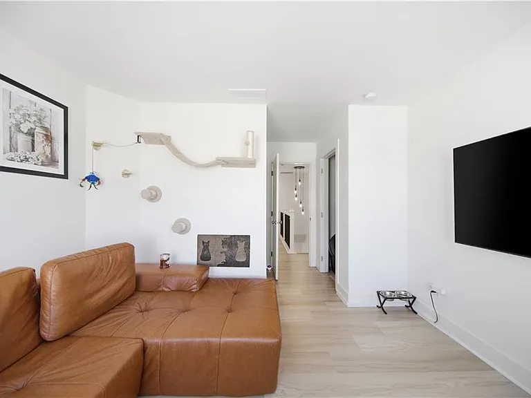 2360 Rex Dr — Photo 19