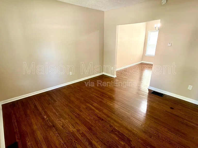451 Averill Ave — Photo 3