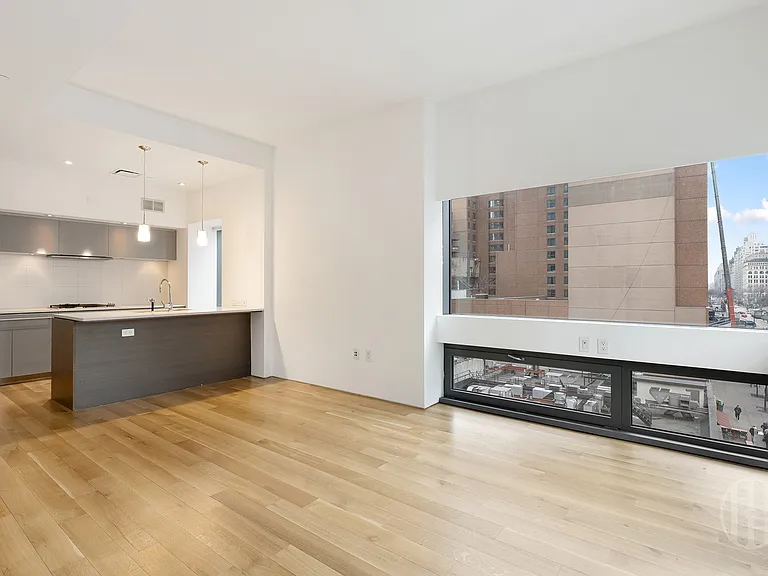 123 3rd Ave #5A — Photo 9