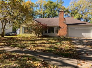 1220 Douglas Ave, Flossmoor, IL