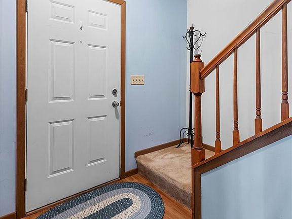 4th image of 1069 Greenwood Cir #3-B