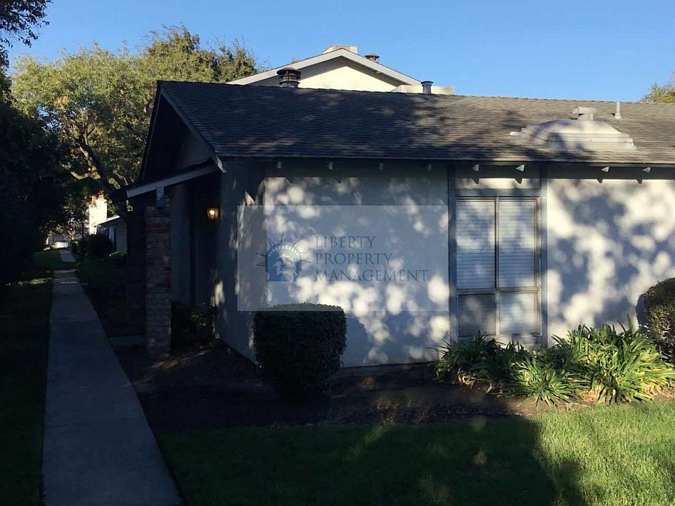 1st image of 2612 Parkway #2612