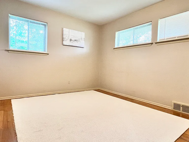 209 Wilson Dr — Photo 11
