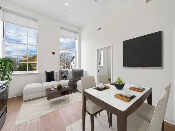121 North St, New Bedford, MA