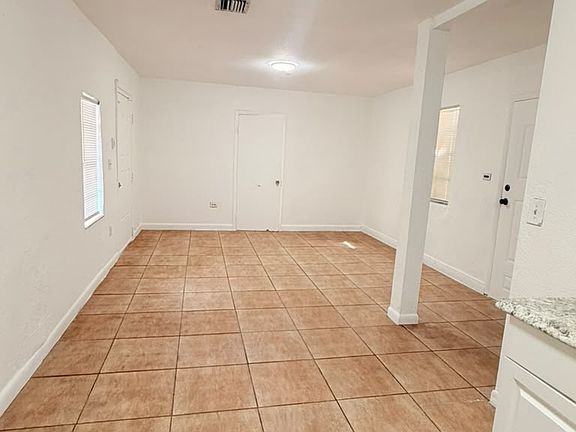 3rd image of 1224 NW 41st St