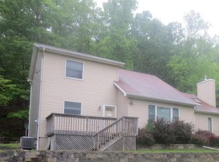 78A Pocono Mountain Lake Dr, Bushkill, PA 18324